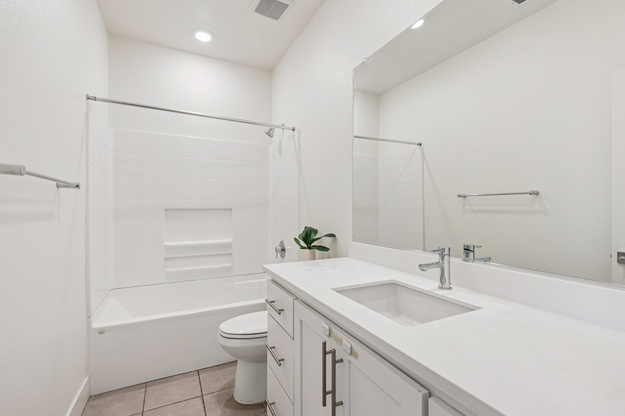 Plum Tree St-S1601-027.jpg