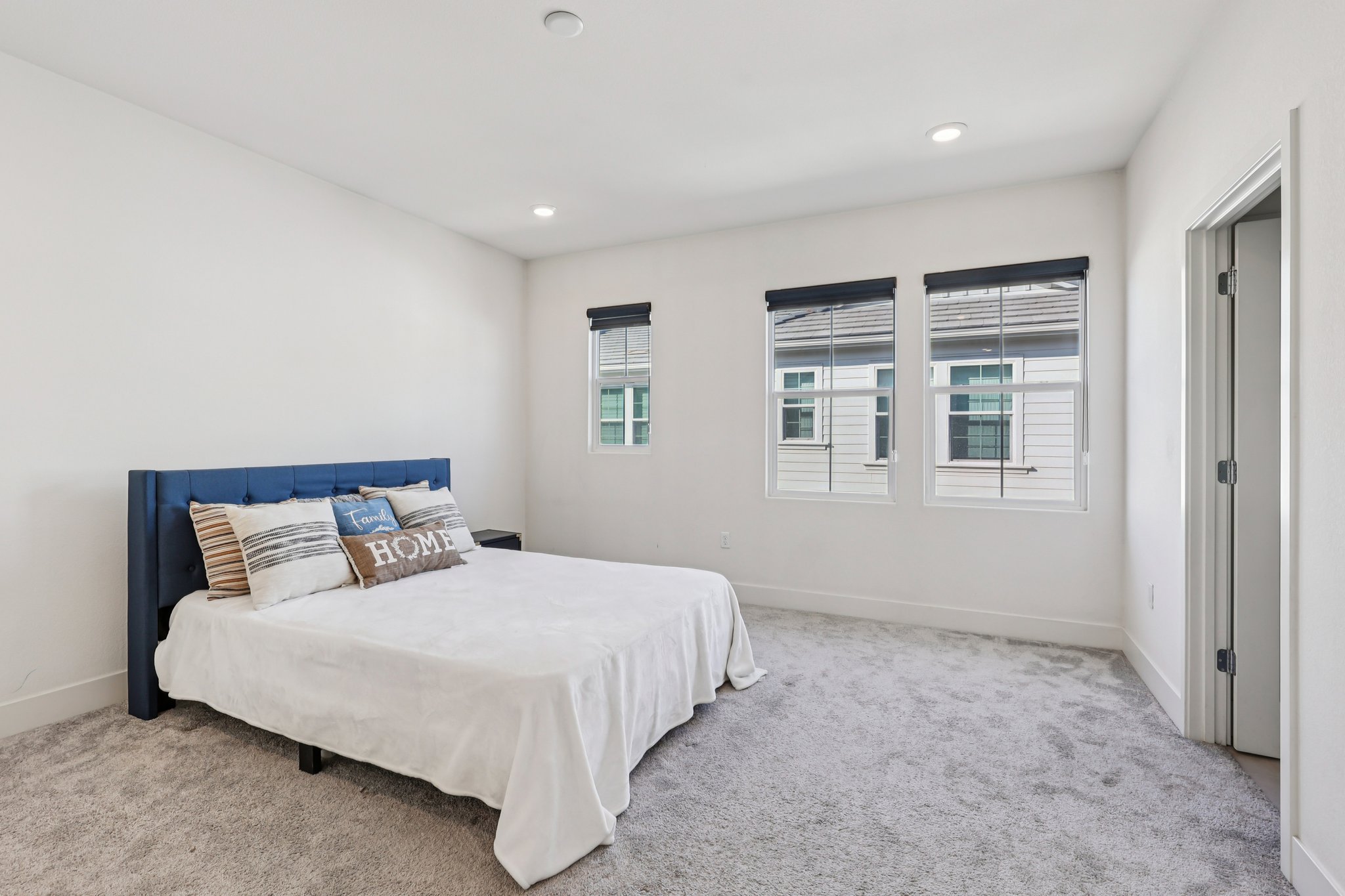 Plum Tree St-S1601-029.jpg