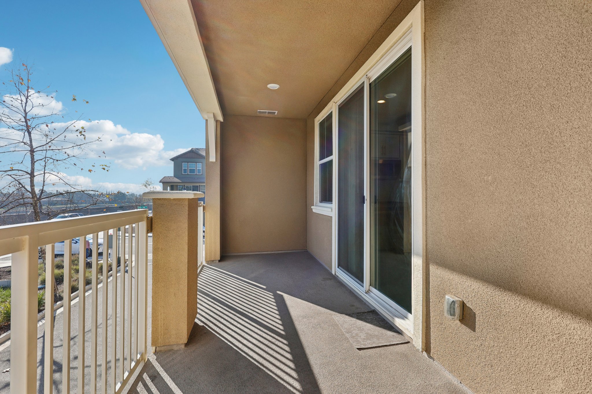 Plum Tree St-S1601-035.jpg