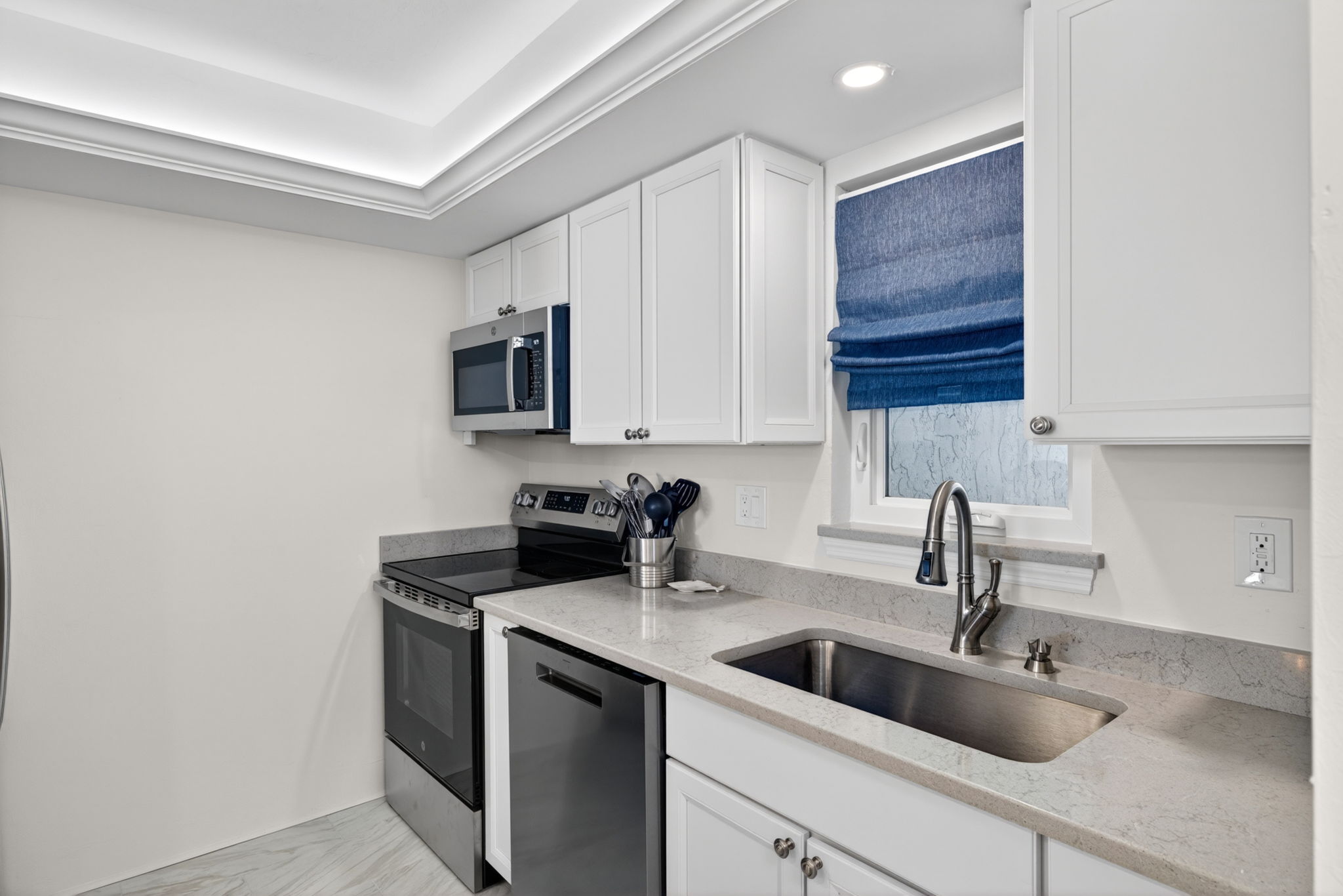 Kitchen 2 of 3