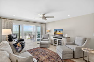 Living Room 2 of 4