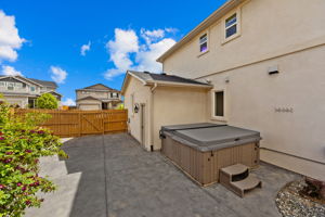  Photo 41