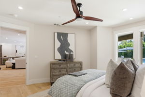  Photo 49