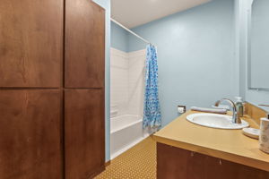  Photo 45