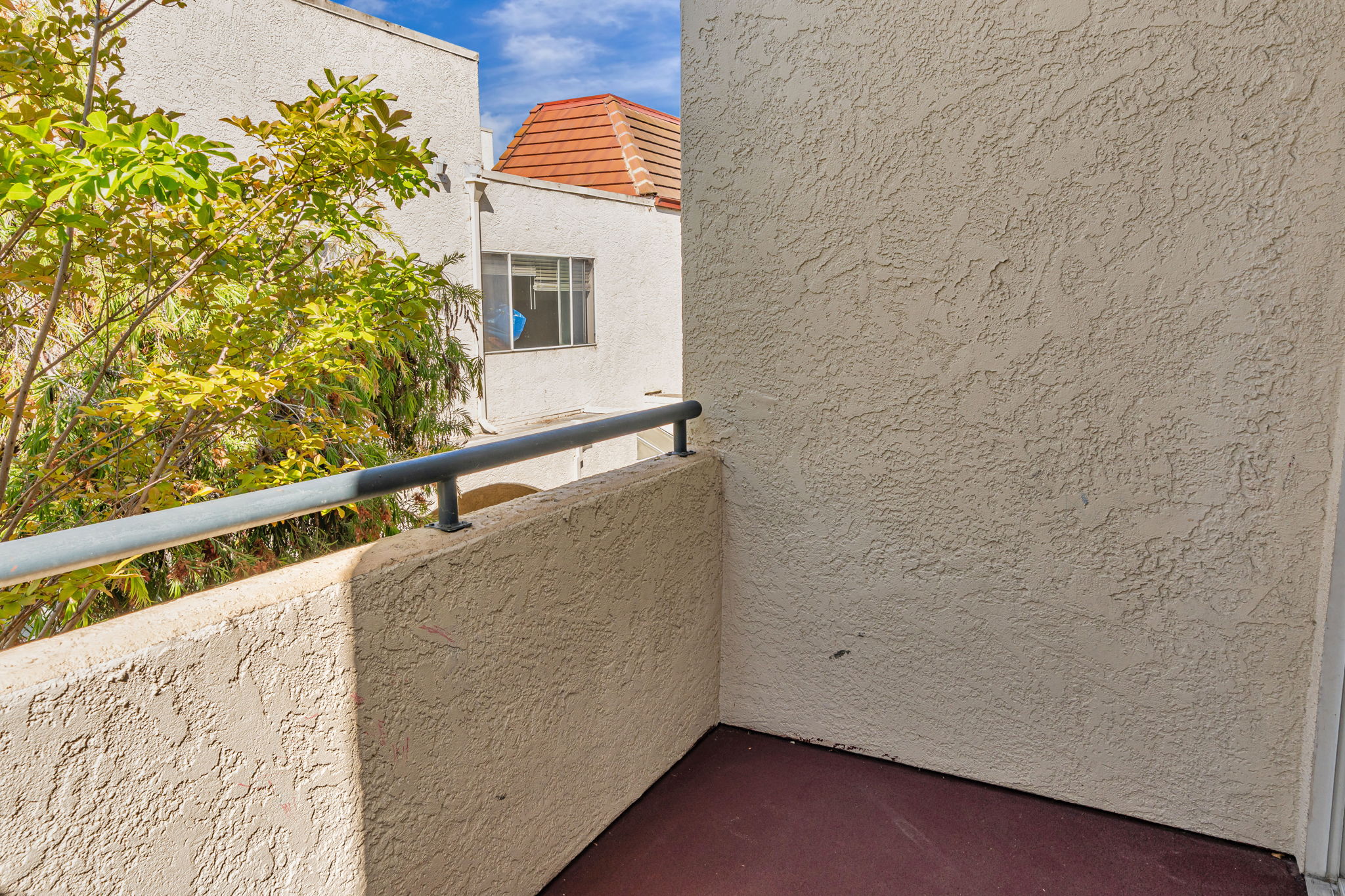 031_2561 Park Blvd N201