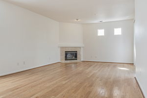 009_2561 Park Blvd N201