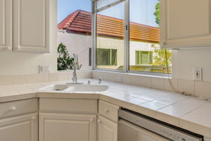 014_2561 Park Blvd N201