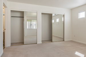 019_2561 Park Blvd N201