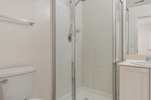 028_2561 Park Blvd N201