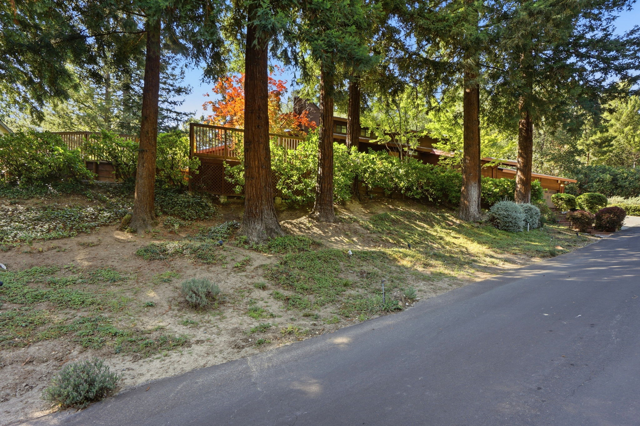 002_F8_2561 Rolling Hills Ct