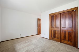 047_F8_2561 Rolling Hills Ct