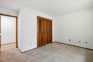 048_F8_2561 Rolling Hills Ct