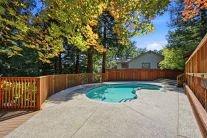 083_F8_2561 Rolling Hills Ct