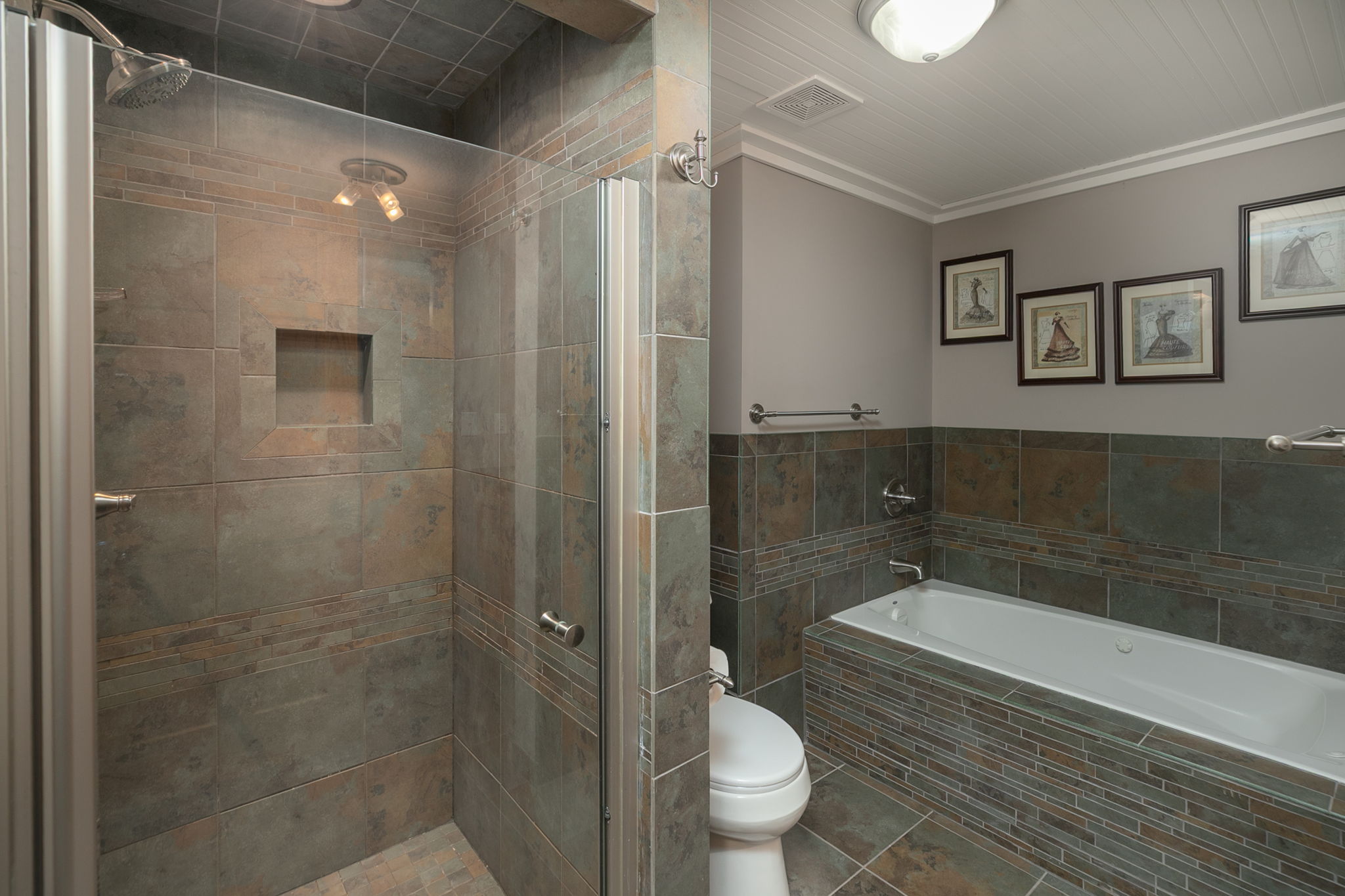 35-Bathroom