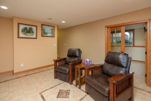 25-Family Room