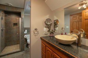 34-Bathroom