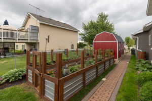 44-Raised Flower Beds