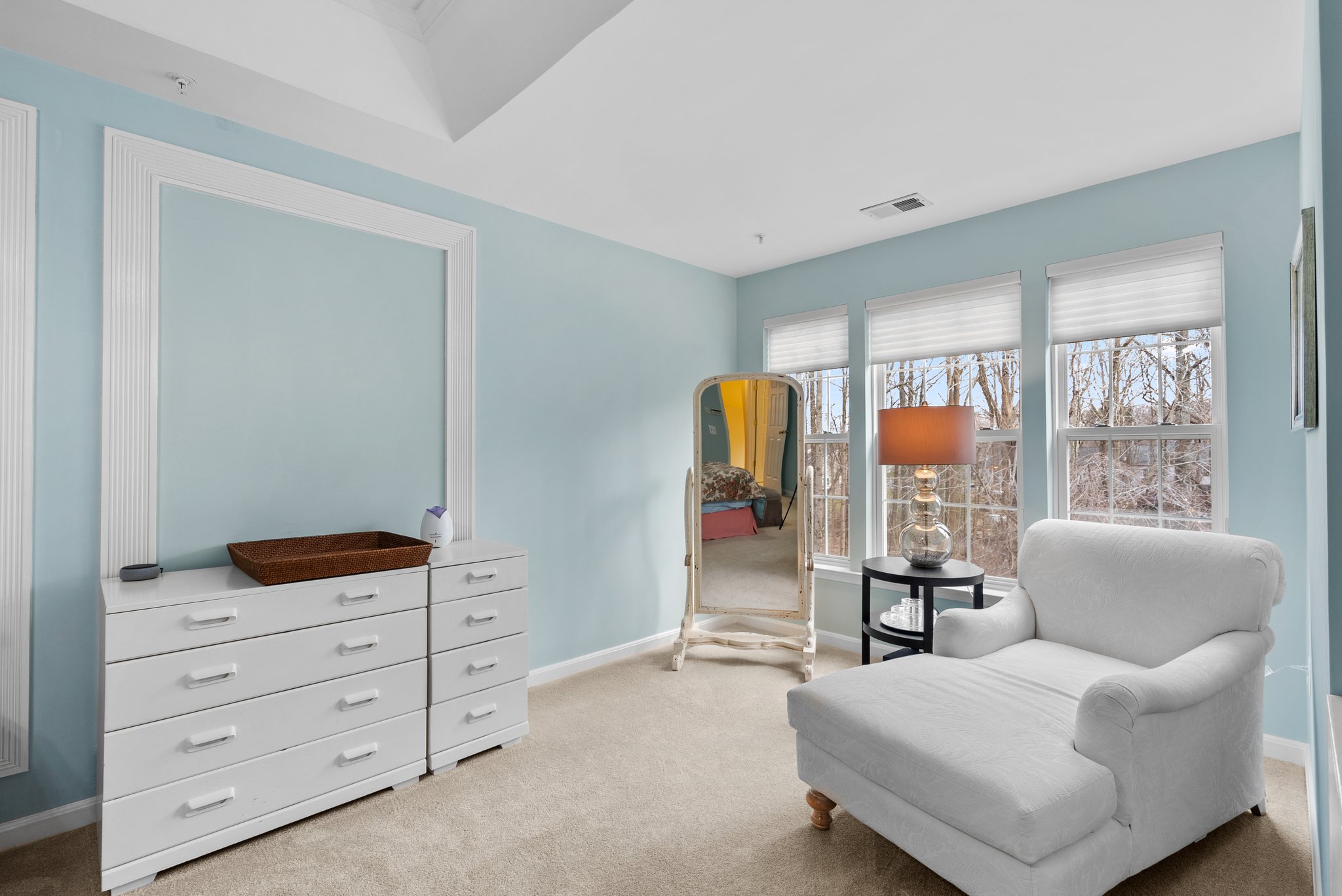 30. 2562 Sutcliff Terrace.jpg