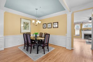 09. 2562 Sutcliff Terrace.jpg