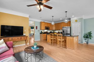 20. 2562 Sutcliff Terrace.jpg