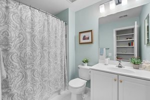 27. 2562 Sutcliff Terrace.jpg