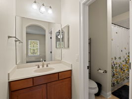  Photo 48