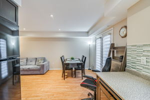  2563 Sixth Line Unit 5, Oakville, ON L6H, US Photo 19