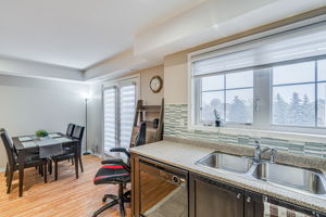  2563 Sixth Line Unit 5, Oakville, ON L6H, US Photo 20