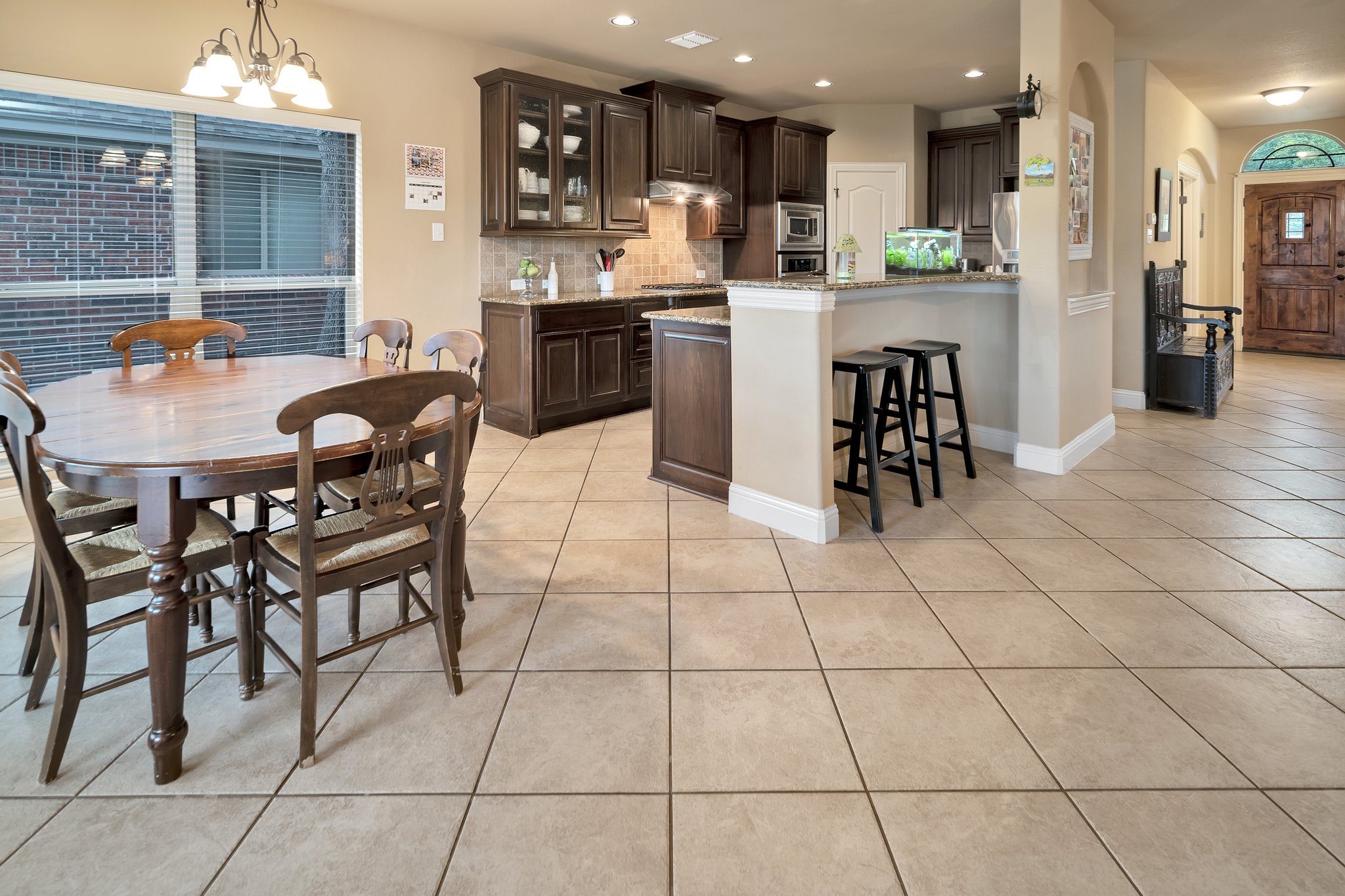 Kitchen/Breakfast Area