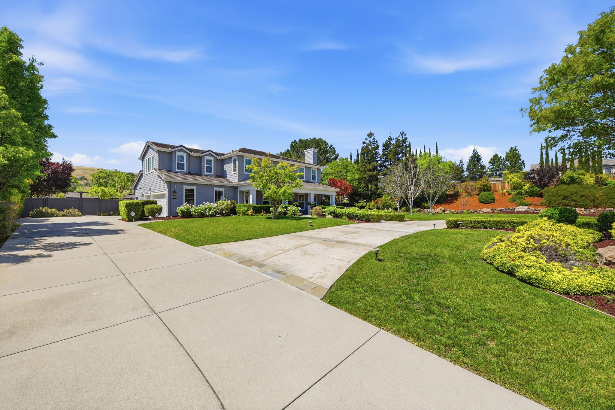002_F8_2566 Bentley Ridge Dr