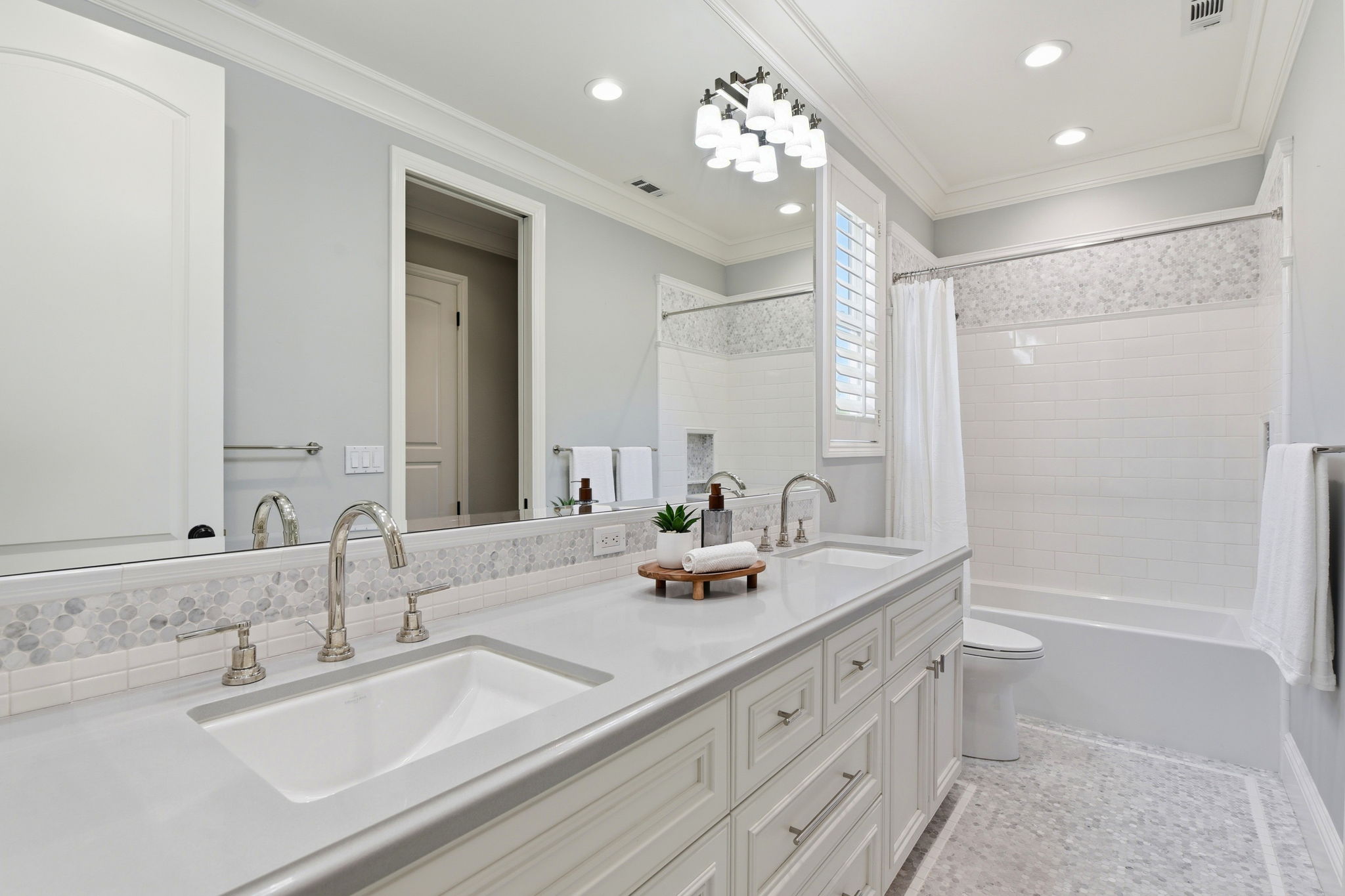 057_F8_2566 Bentley Ridge Dr