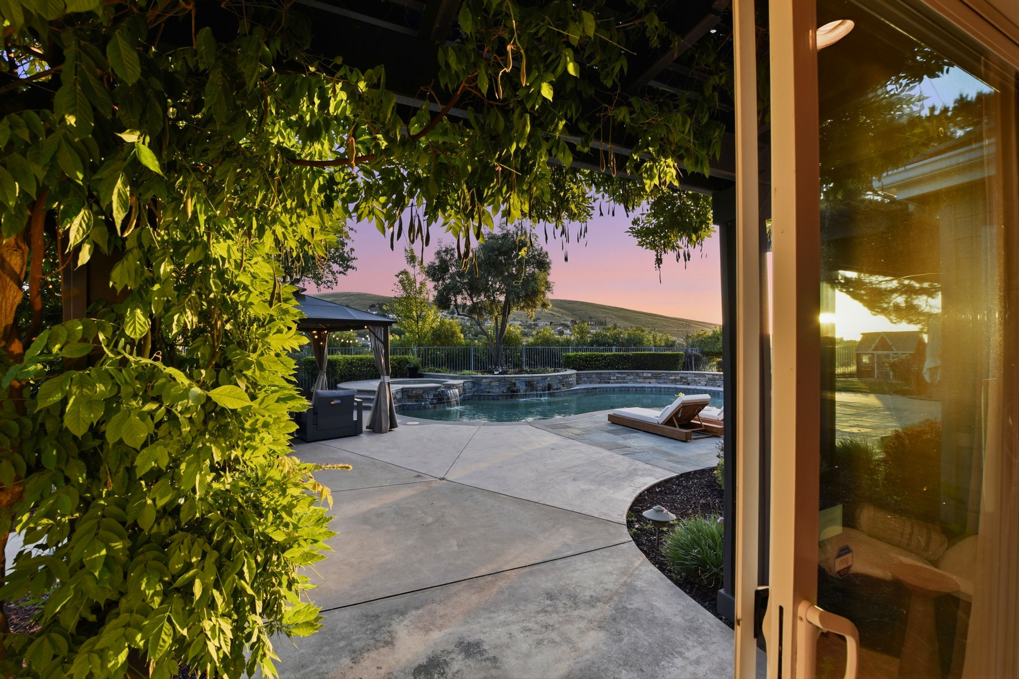 025_F8_TWILIGHT_2566 Bentley Ridge Dr