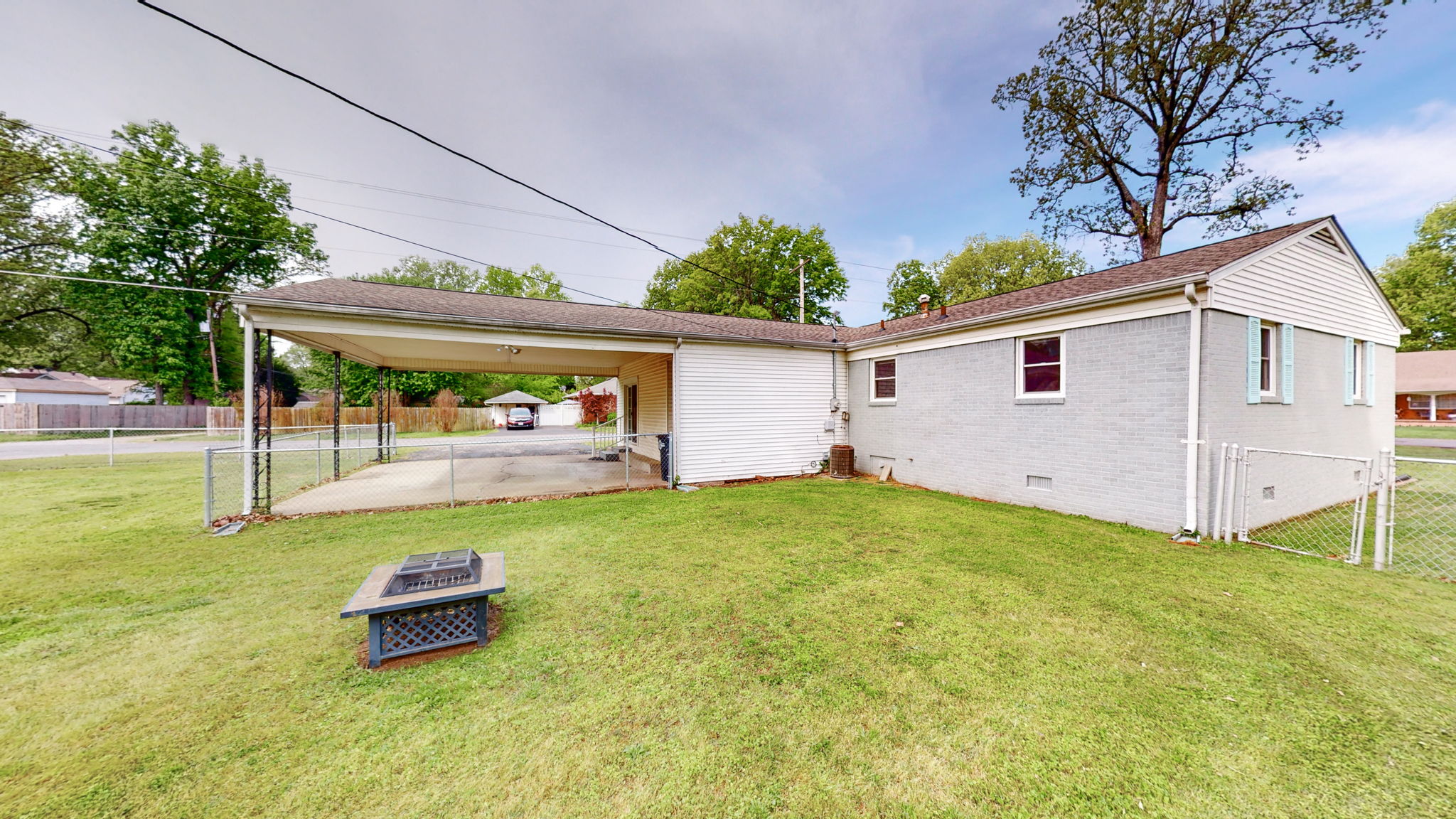 2566 Trimble St, Paducah, KY 42001 Real 3D Space