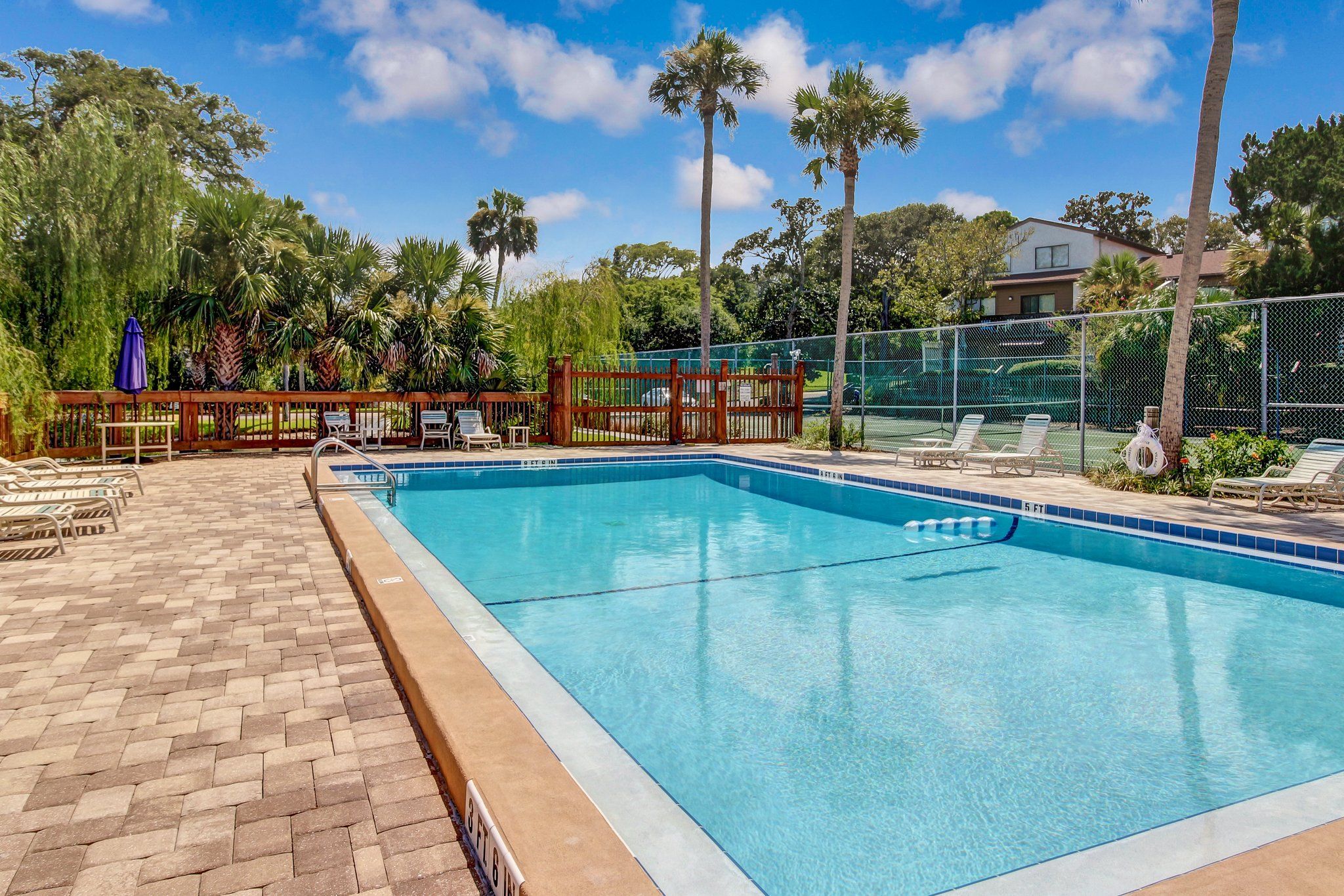 ... like this resort style pool