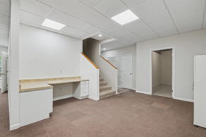  Photo 47