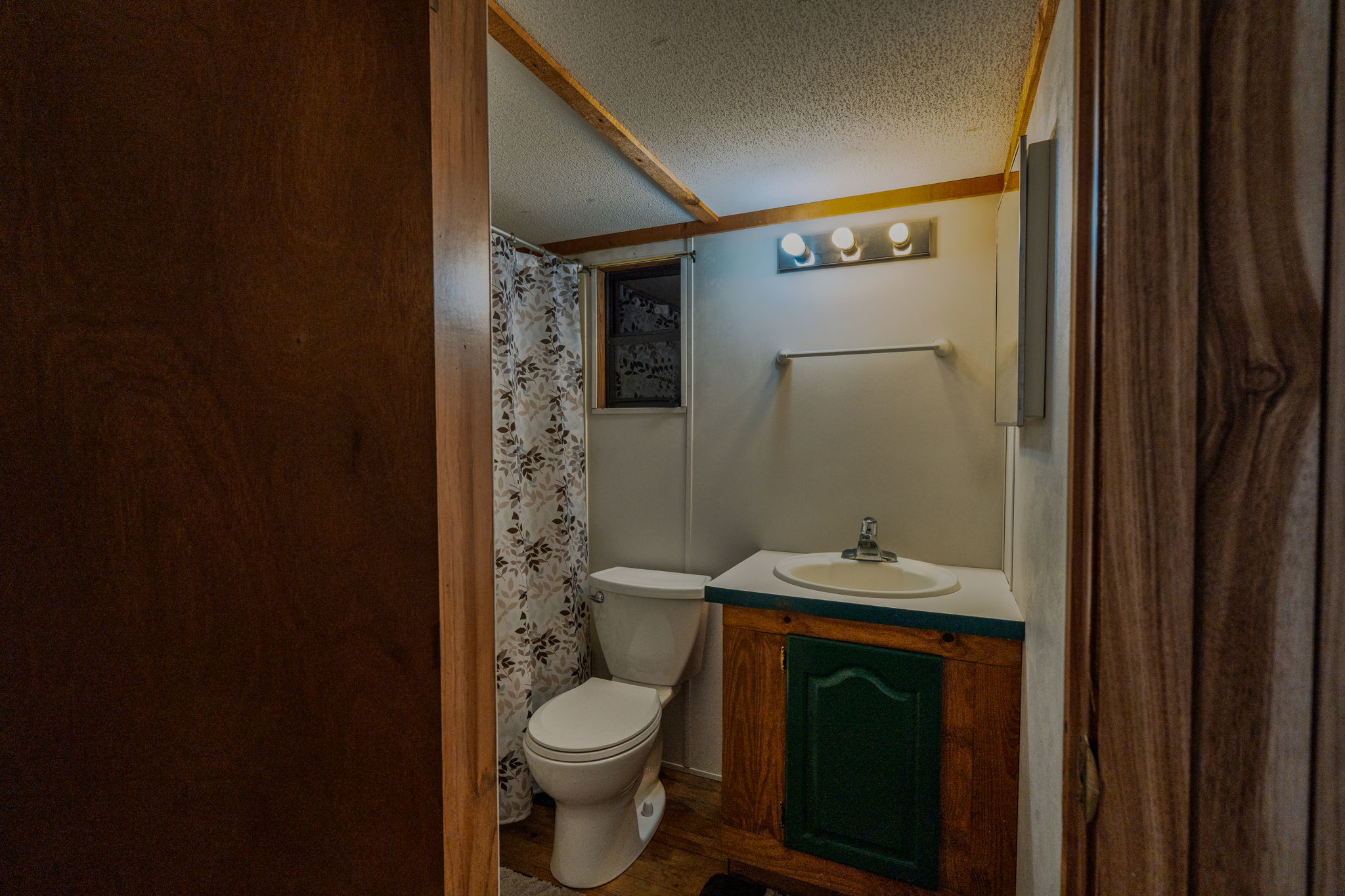  Photo 41