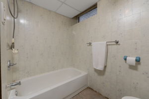  Photo 35