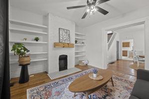  Photo 9