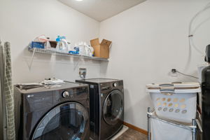 24_Interior