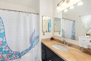 21 - Bathroom 2