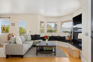 09 - Living Room