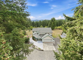  Photo 0