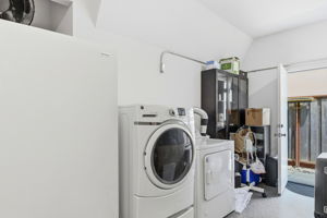 Main-Level Garage Washer and Dryer