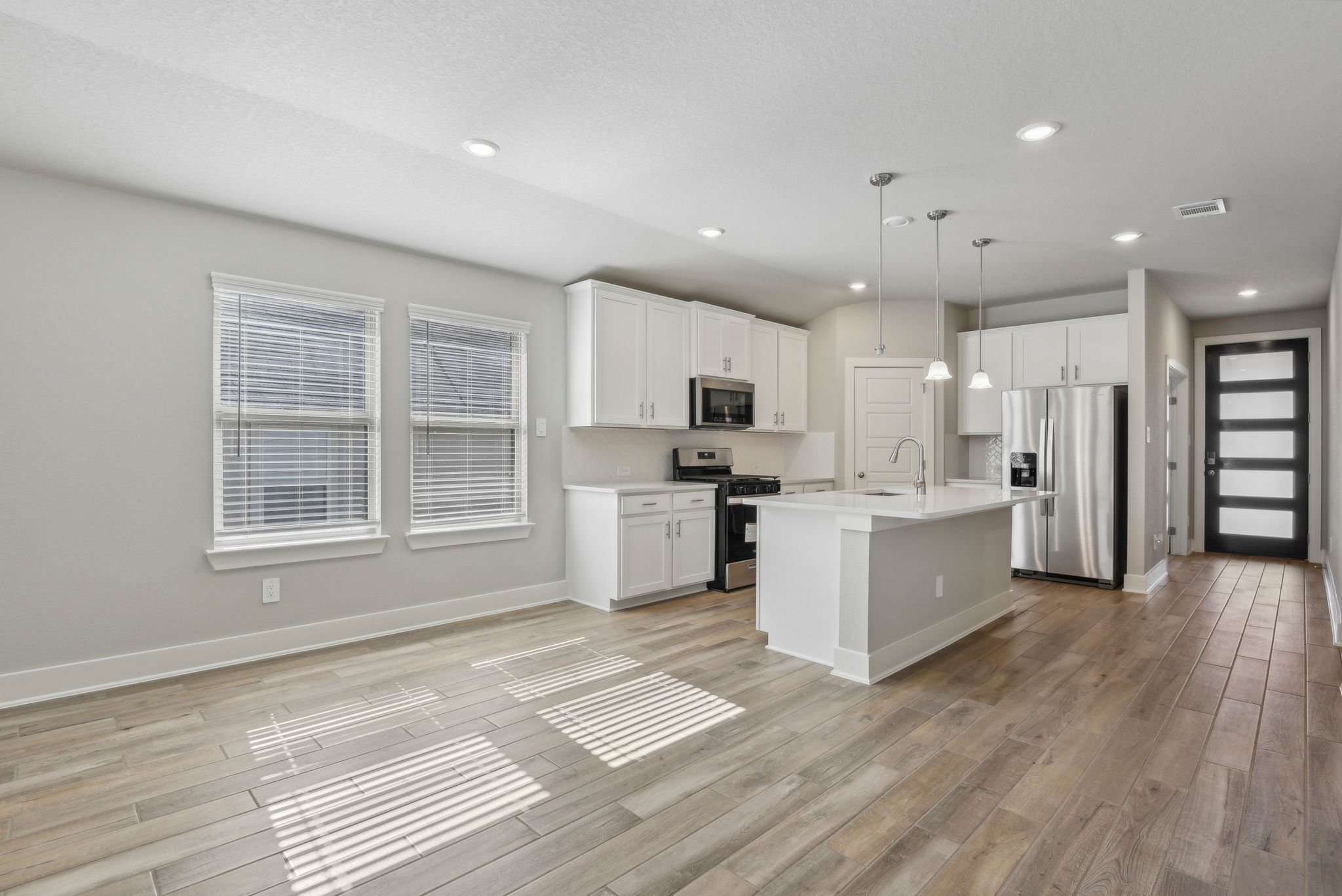 San Antonio-Scenic Crest-25716 Rosey Way-006