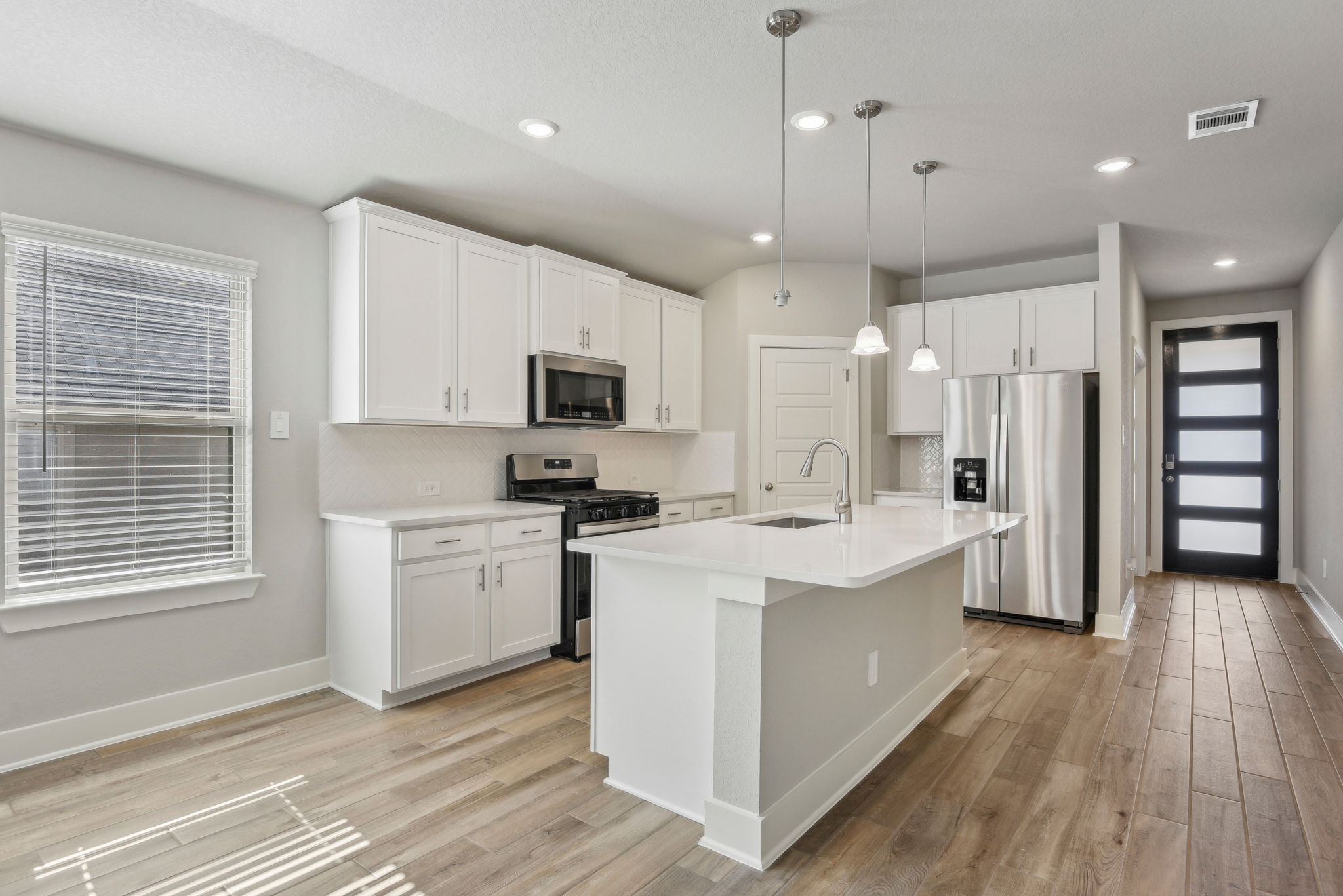 San Antonio-Scenic Crest-25716 Rosey Way-008