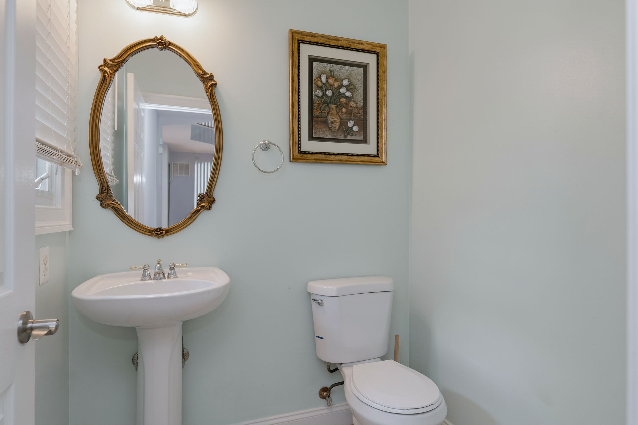 Powder room