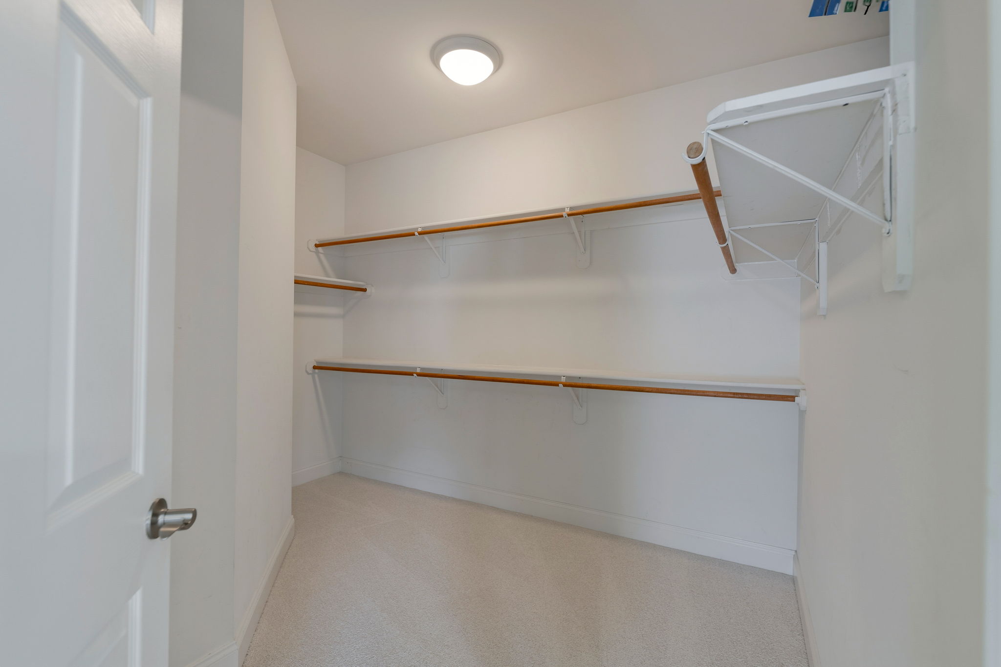walk-ins closets