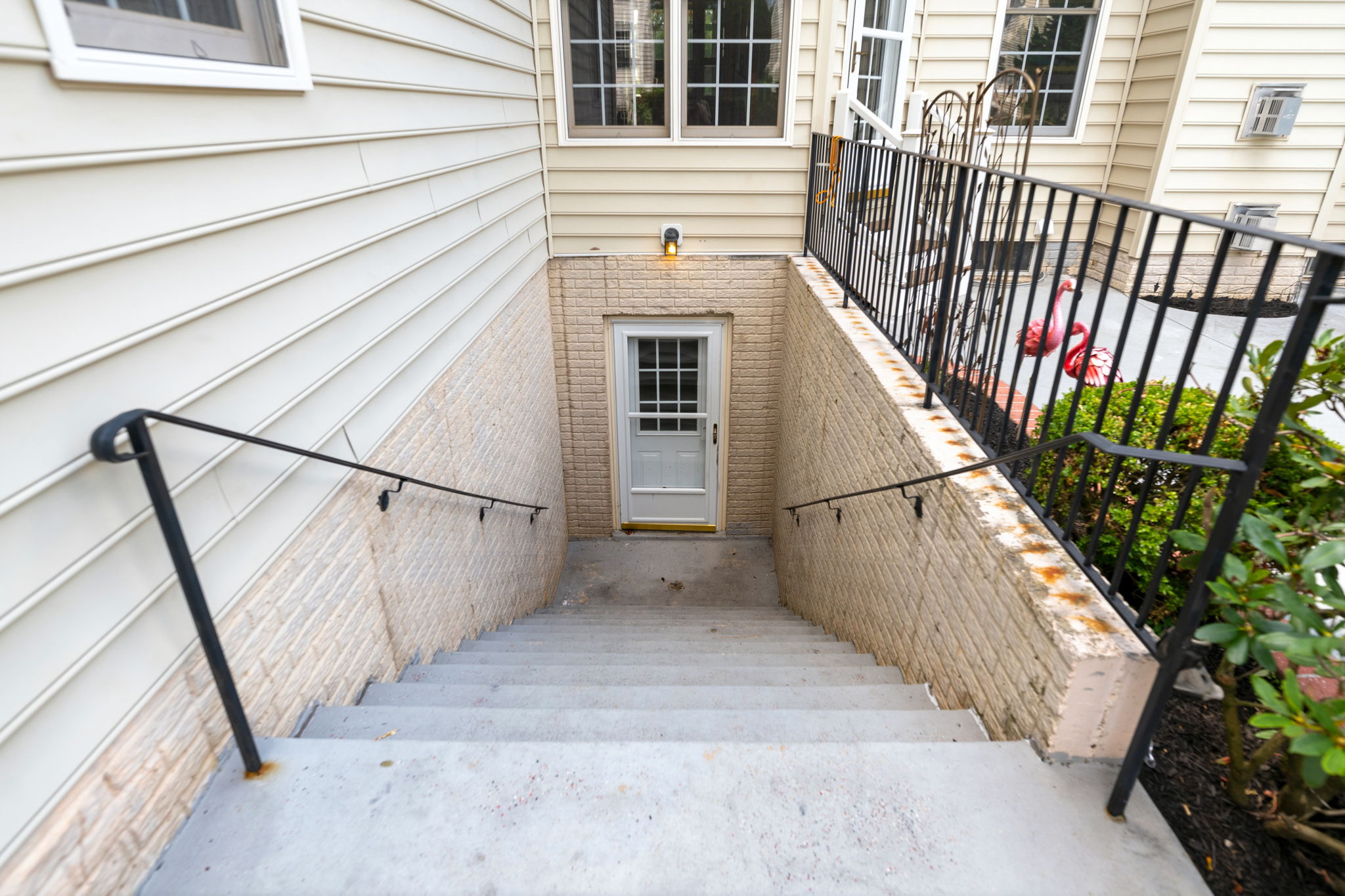 Walk-up basement!