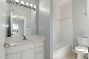 Jr. suite bath!