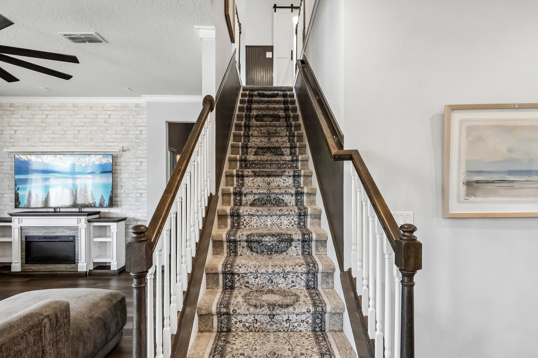 Auburn Ridge Dr -S2104-009.jpg